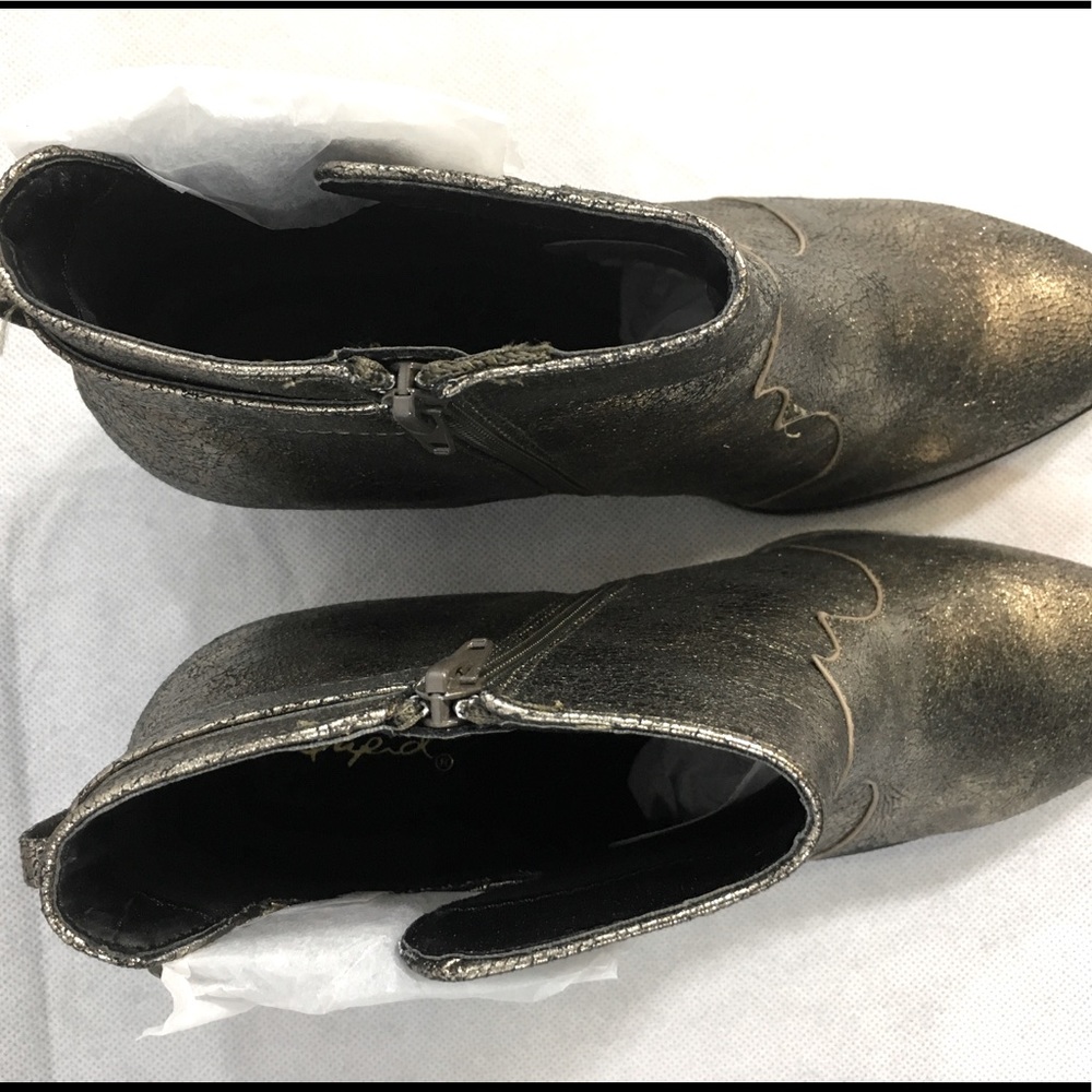 Metallic Qupid Heeled Boots